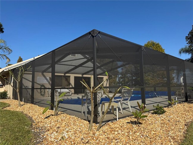 Building Photo - 2600 Lucerne Park Rd