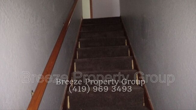 Building Photo - 1449 N Superior St