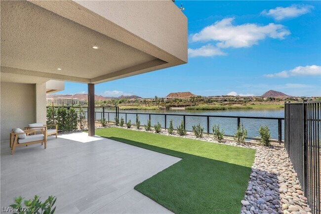 Building Photo - 66 Lakefront Dr