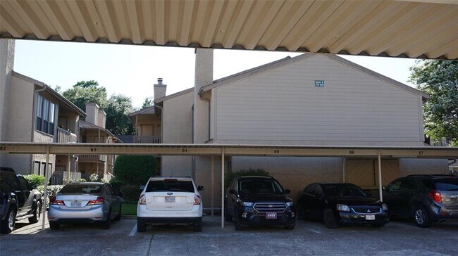Building Photo - 5000 Milwee St