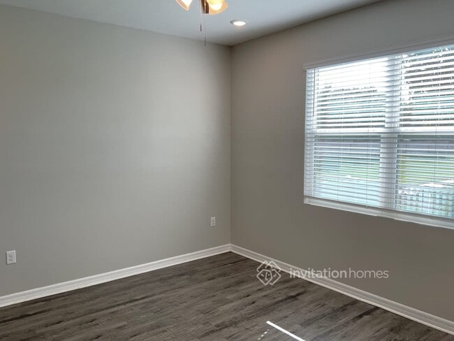 Building Photo - 3711 Wayfarer Wy