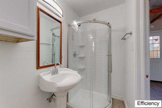 Building Photo - 2702 Tolosa Dr