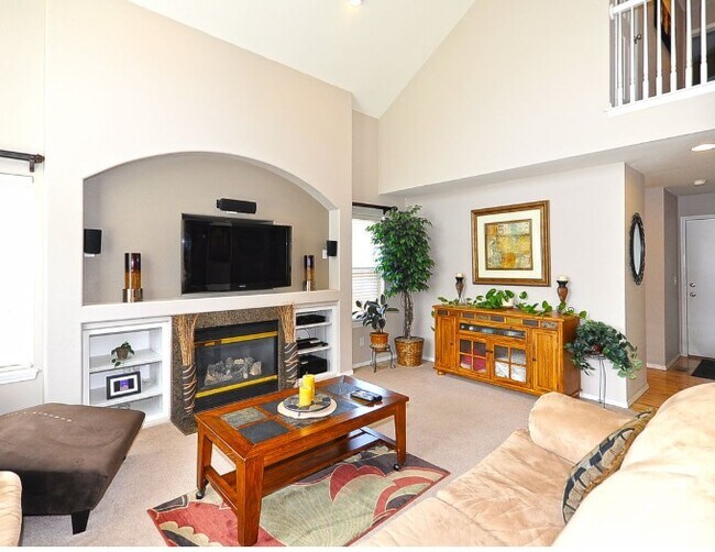 Building Photo - 2209 Fossil Creek Pkwy