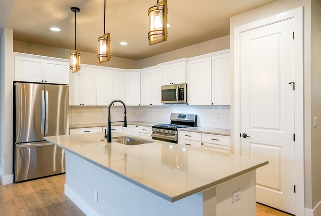 Building Photo - Incredible New 3 Bedroom Home in Post Fall...