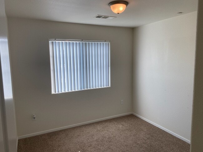 Building Photo - 467 Descanso Bay Ct