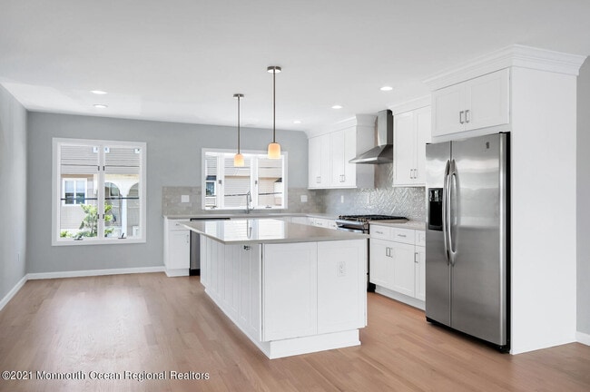 Building Photo - 1332 Ocean Ave