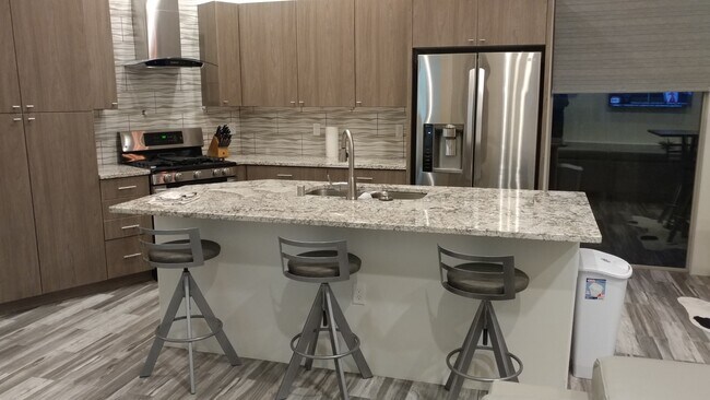 Kitchen Island - 5928 Mafraq Ave NW