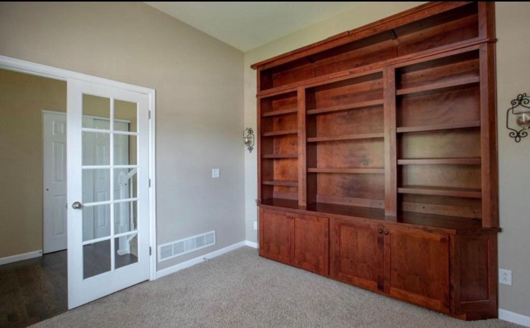 Building Photo - 6281 Sea Gull Cir