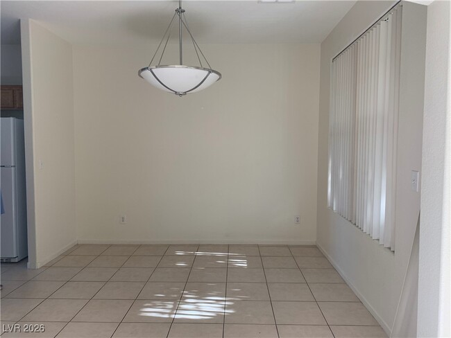 Building Photo - 916 Coral Aloe St