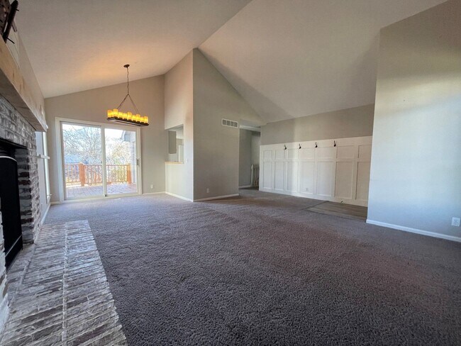 Building Photo - 14109 S 34th St
