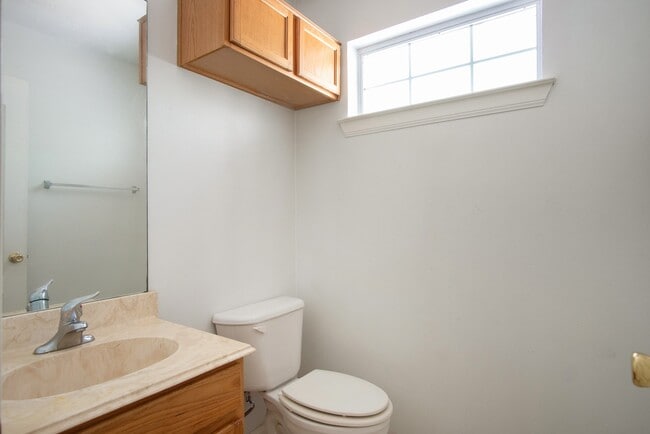 Building Photo - 1237 Lovett St
