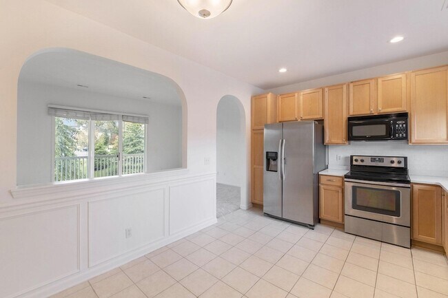 Building Photo - 2925 N Knightsbridge Cir