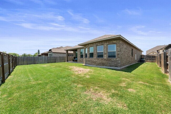 Building Photo - 3328 Balboa Wy