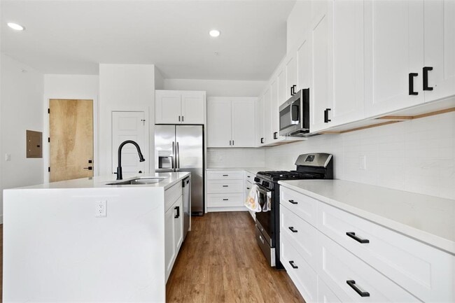 Building Photo - 1811 Webberville Rd