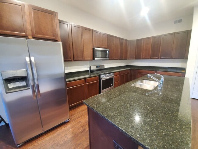 Building Photo - 3 bed, 2 bath ranch-style home in Kechter Farm!