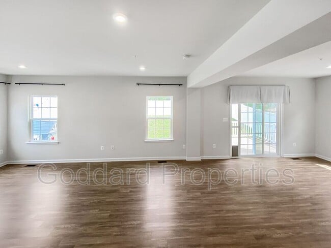 Building Photo - 7893 Jasons Landing Way