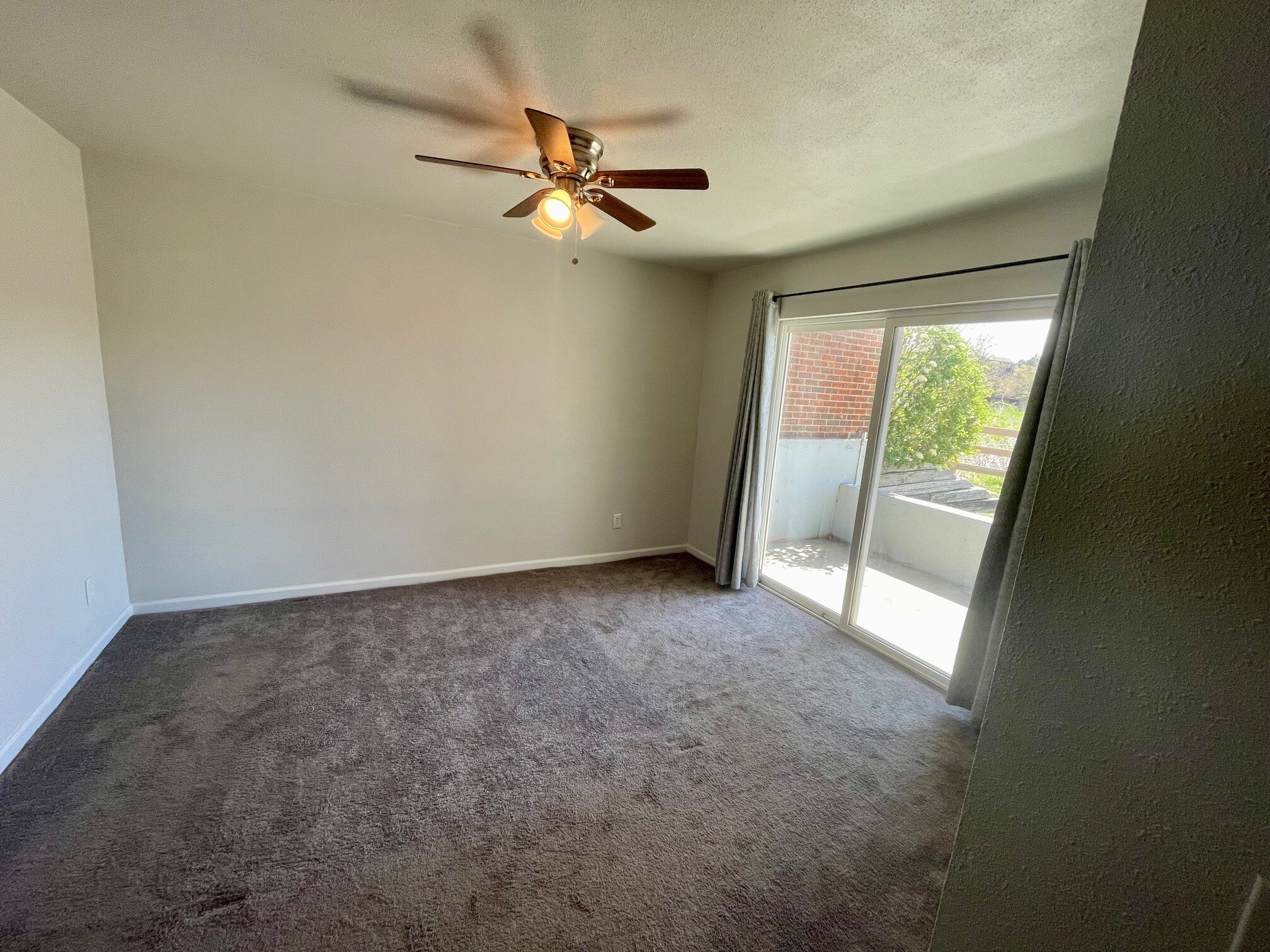 Building Photo - 7395 E Eastman Ave