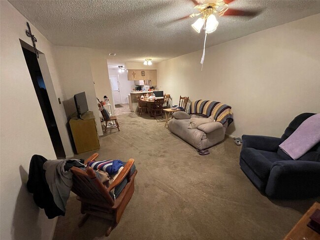 Building Photo - 2100 Austin St