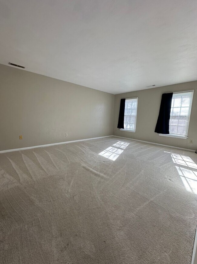 Building Photo - Virginia Beach-Wesleyan Pines Single Famil...