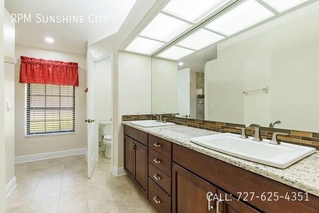 Building Photo - 1450 Waterwood Dr