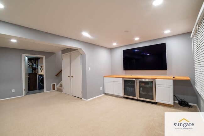 Building Photo - 1016 Arborwood Pl