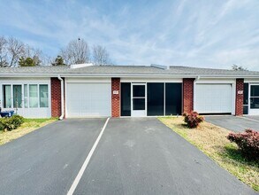 Building Photo - 345 Franklin Terrace