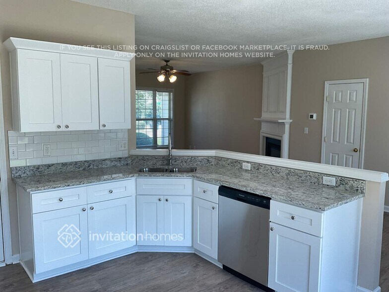 Building Photo - 1699 Taynton Cir