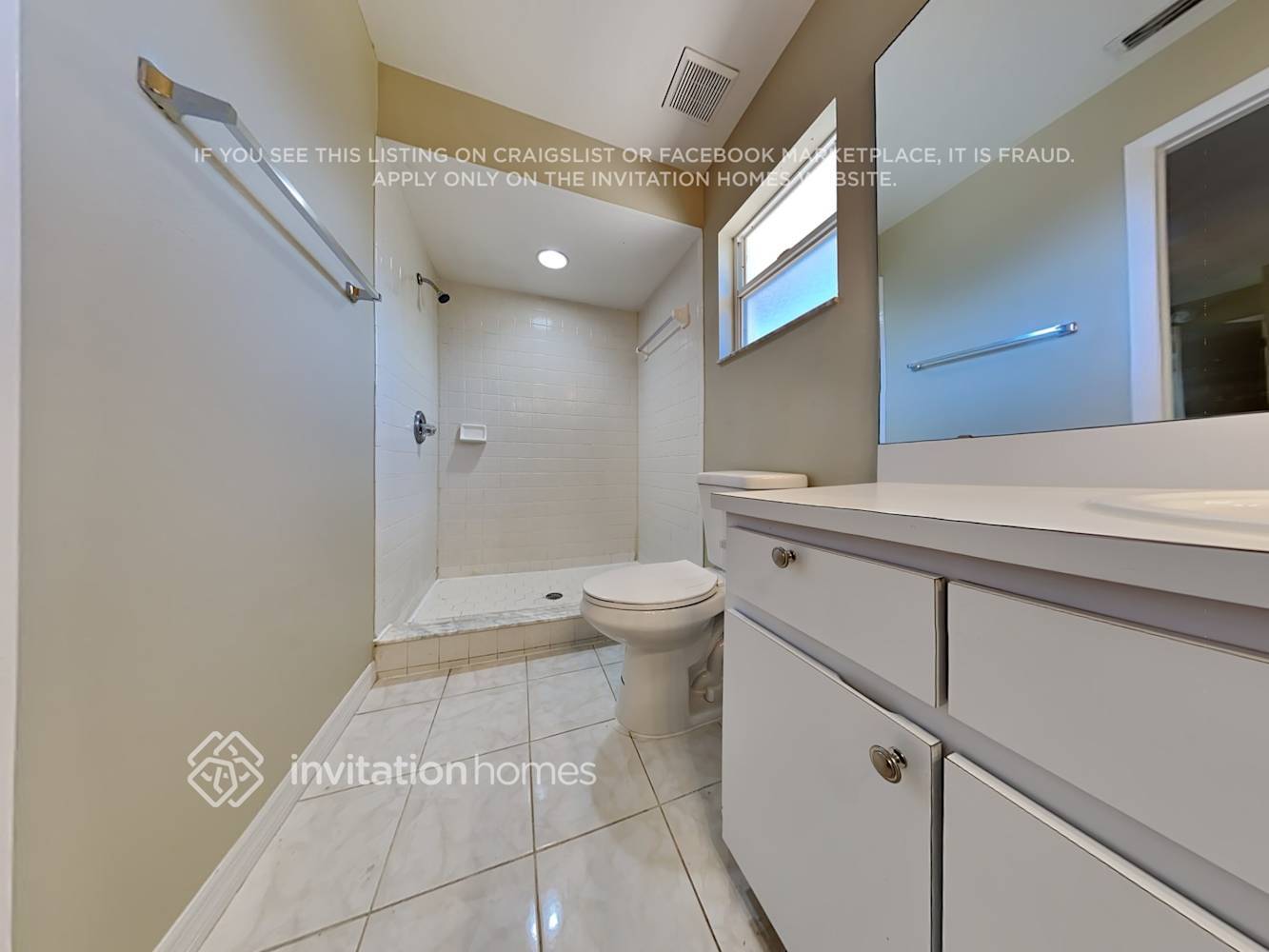 Building Photo - 266 Glenridge Loop N