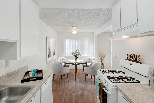 Building Photo - Montejo