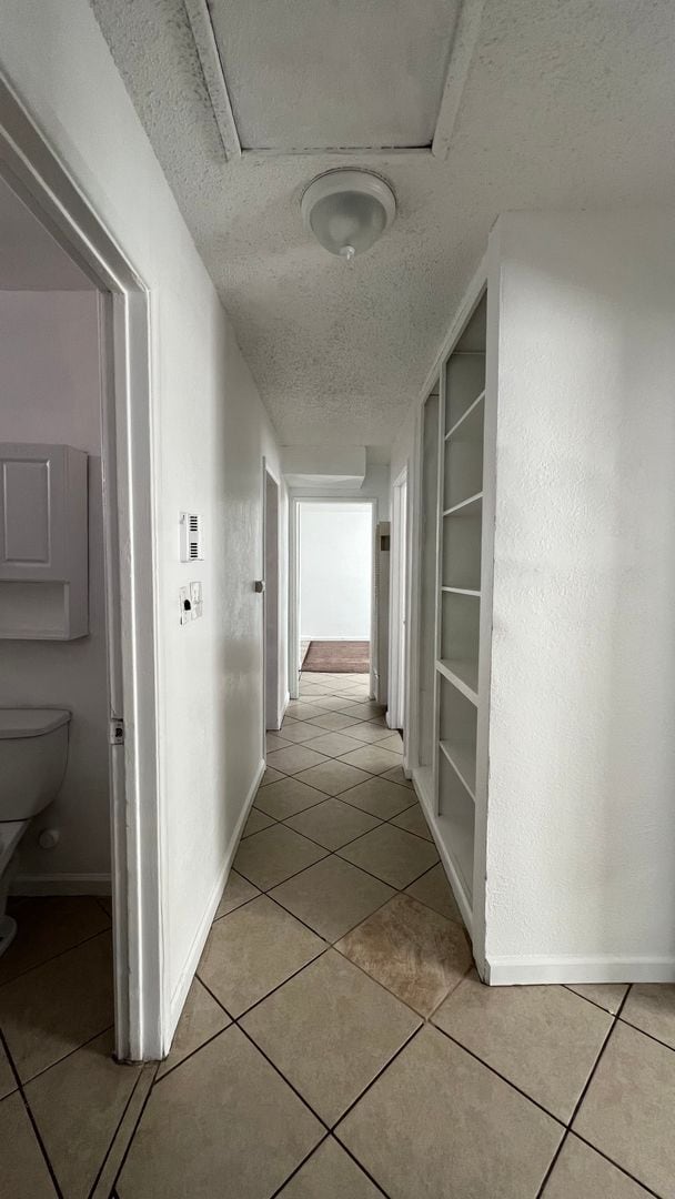 Building Photo - P008