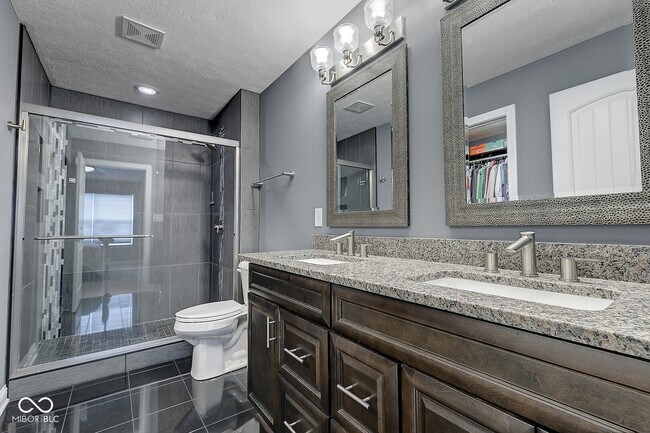 Building Photo - 9732 Highpoint Ridge Dr
