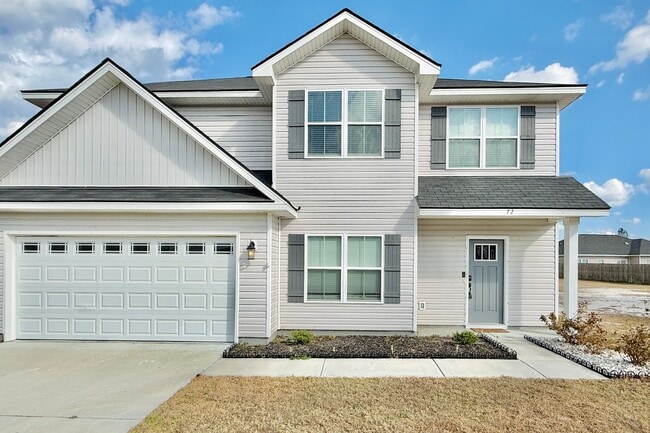 Building Photo - AVAILABLE NOW! (Pet Friendly)