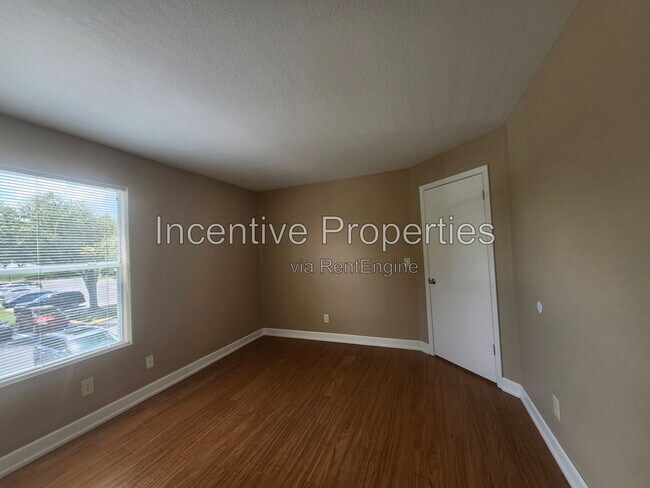 Building Photo - 4724 Walden Cir