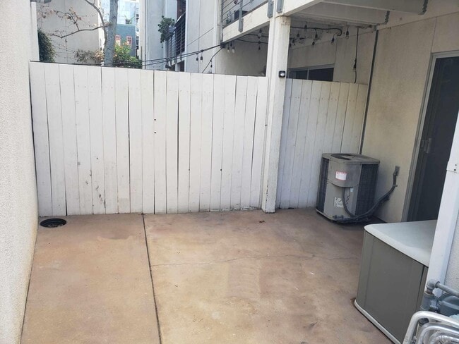 Building Photo - 1575 Kettner Blvd