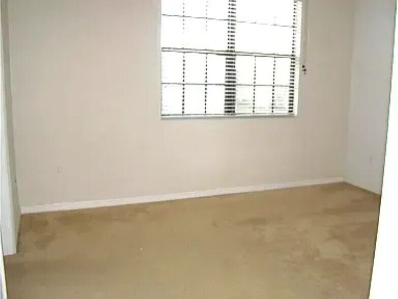 Building Photo - 7423 Bristol Cir