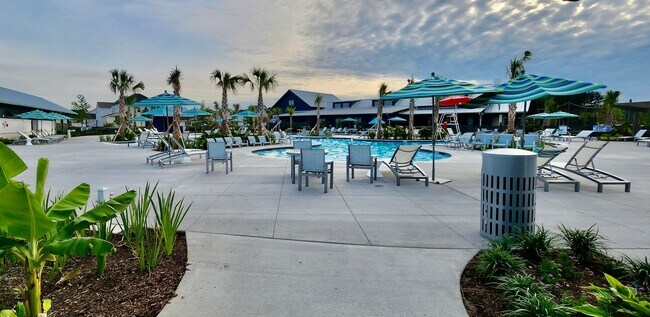 Building Photo - Like new in Midtown - 3 bedrooms plus additional flex spaces - Nexton