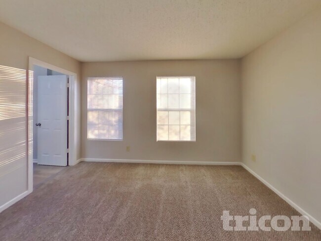 Building Photo - 10775 Wymm Ln