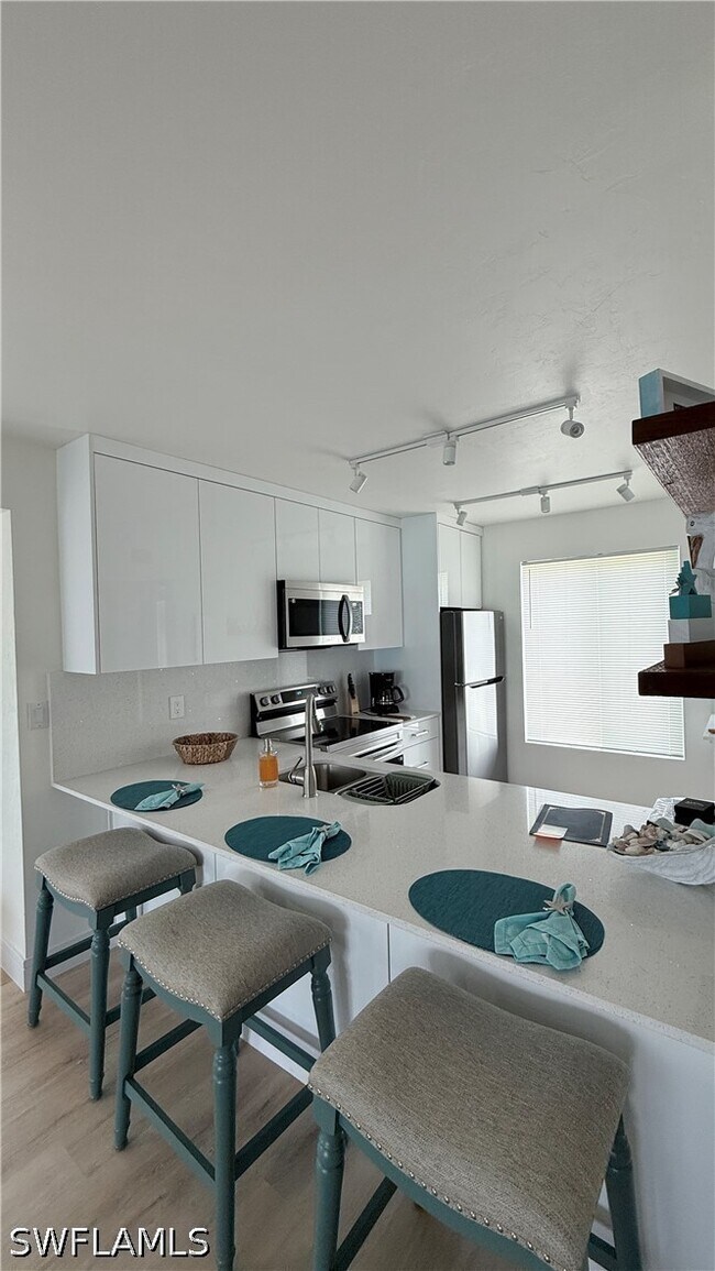 Building Photo - 2235 San Marco Rd