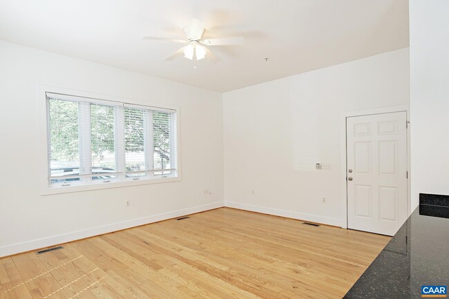 Building Photo - 215 5th St SW
