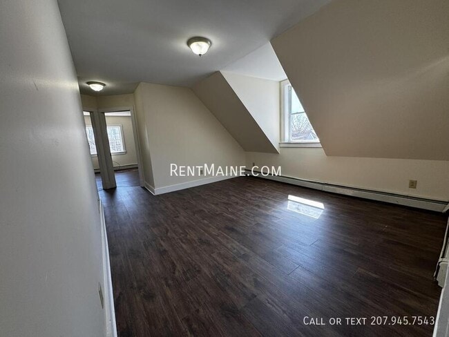 Building Photo - 3 Summer St