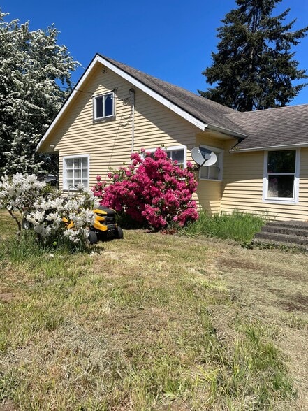 Building Photo - 372 Monte Brady Rd