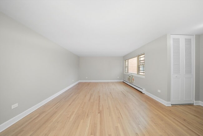 Building Photo - 8054 Niles Ave