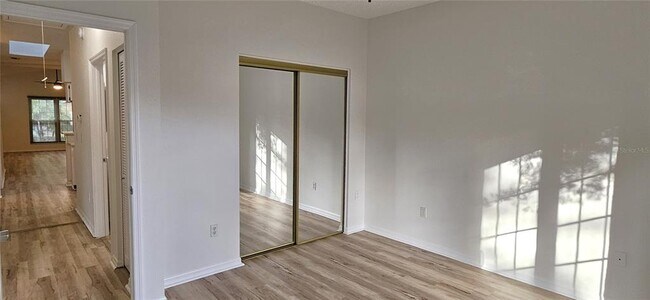 Building Photo - 2726 Penzance St