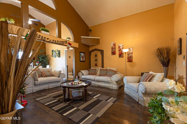 Building Photo - 1123 Night Hawk Dr