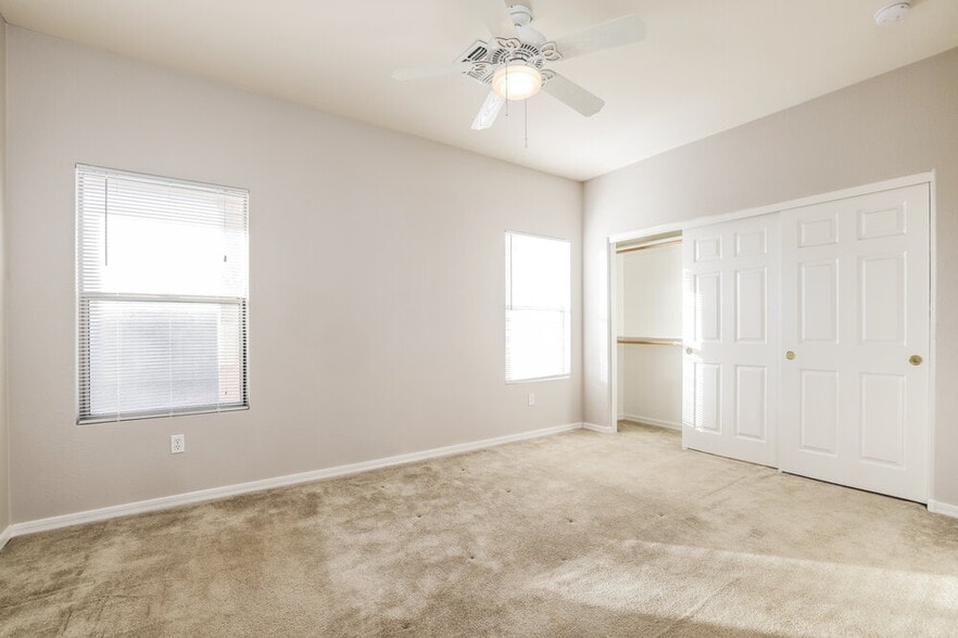Building Photo - 14548 S Camino Vendaval