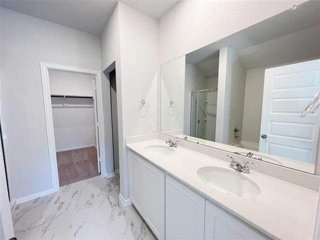 Building Photo - 1817 St James Pl Ln