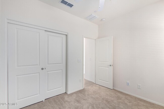 Building Photo - 14870 W Encanto Blvd