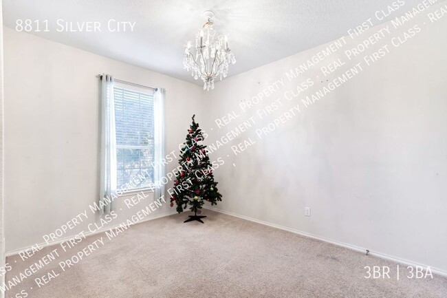 Building Photo - 8811 Silver City