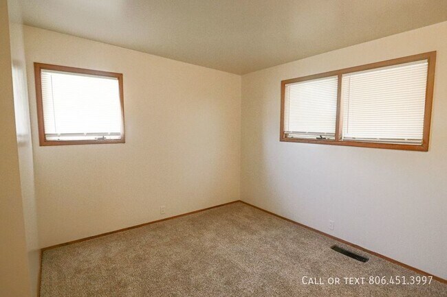 Building Photo - 2405 46th St