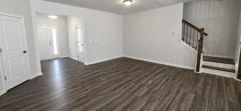 Building Photo - 220 Broomside Ave